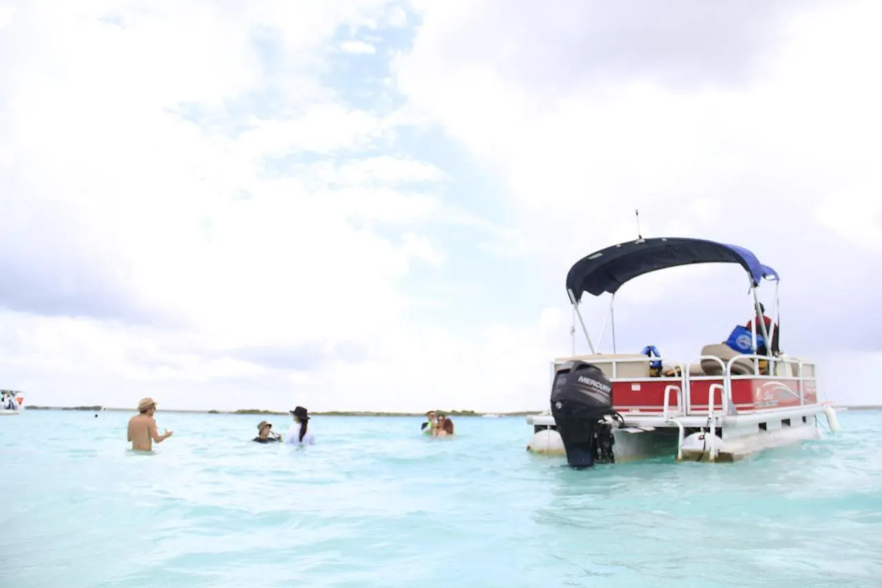 Casa Shiva Bacalar By Mij Bed & Breakfast